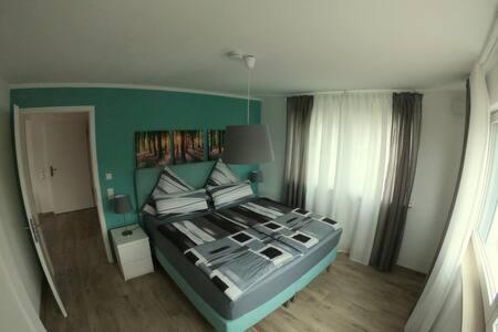 Ferienwohnungen Lamisto Am Waldesrand Neckartenzlingen Extérieur photo